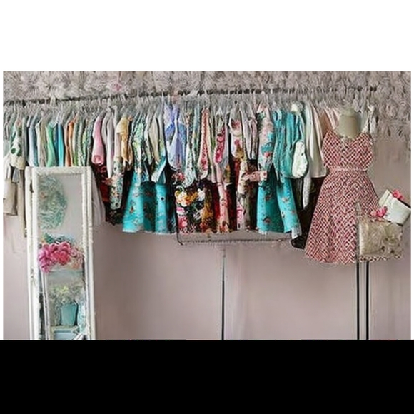 Meet your Posher, Beth - Picture 4 of 5